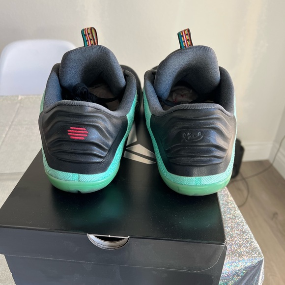 Kobe 11 GS ‘All Star’ size 12 men - Picture 3 of 4